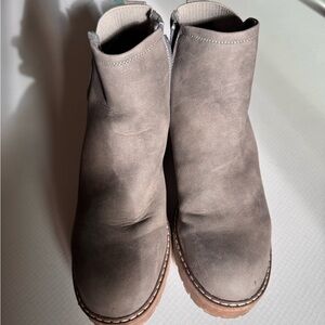 Women’s ankle boots